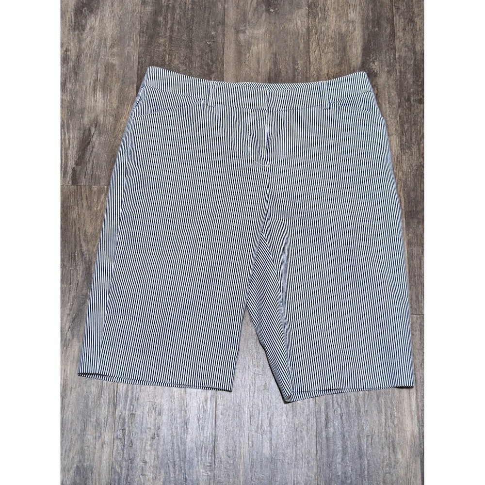 Jones New York Sport Womens Navy White Pinstripe‎ Bermuda Shorts Size 6 Stretch